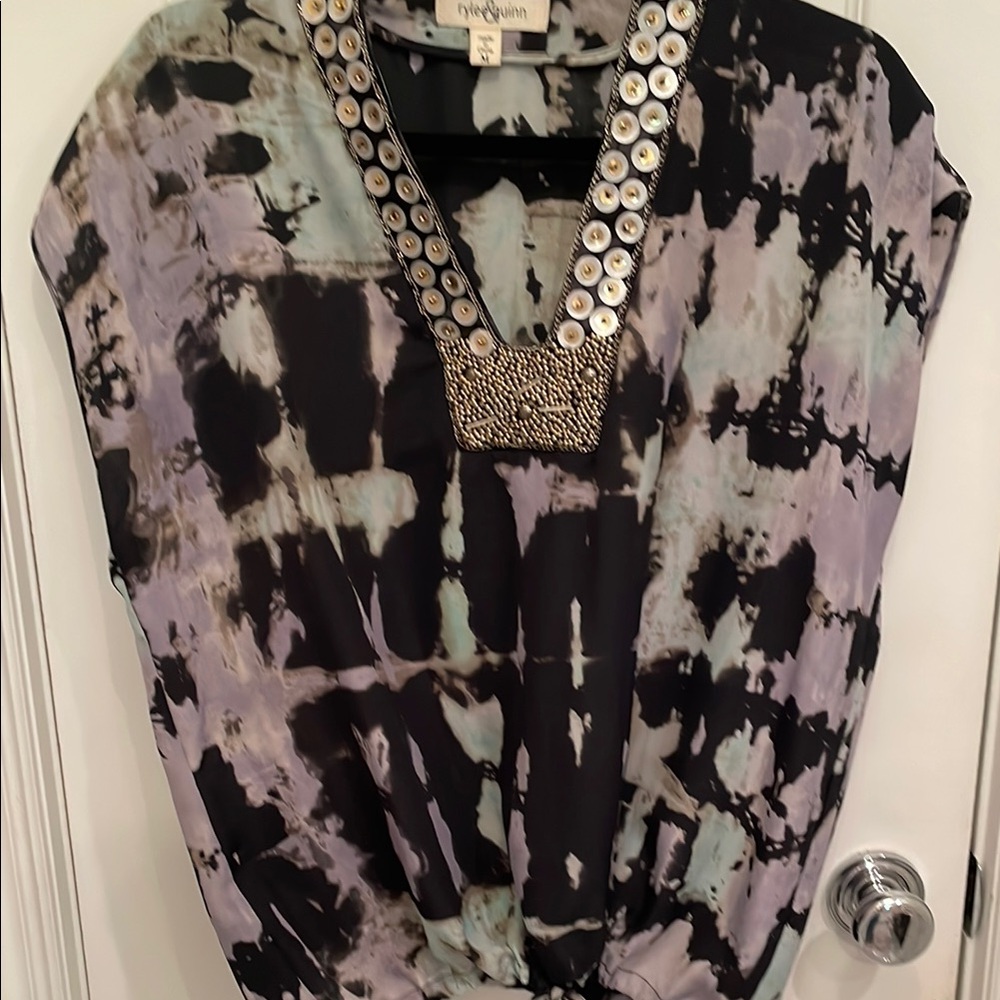 Black and Gray Graphic Embellished Blouse